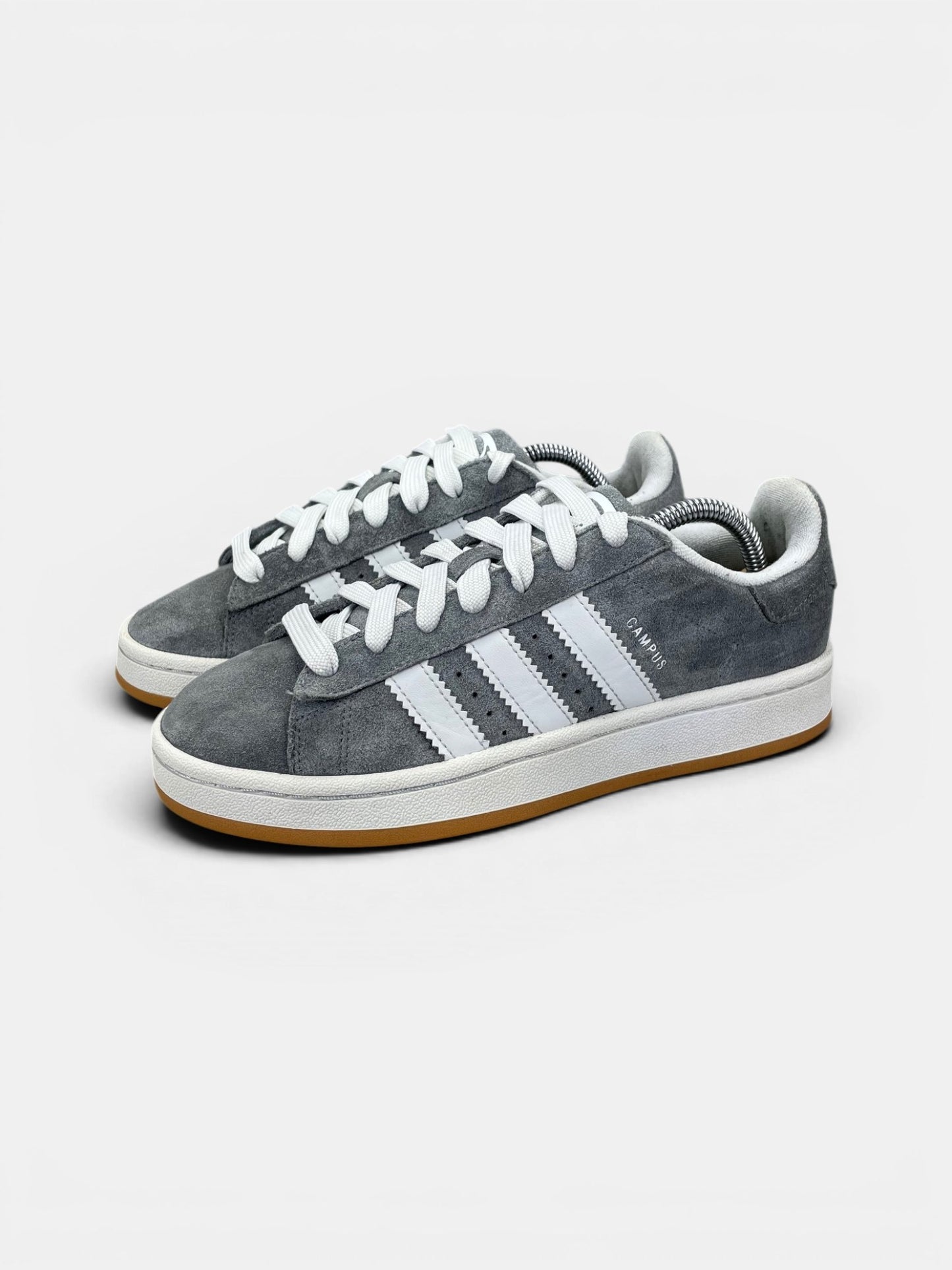 Adidas Campus 00s Grey Gum — buty sportowe damskie w bardzo dobrym stanie rozmiar 38 2/3, widok z boku