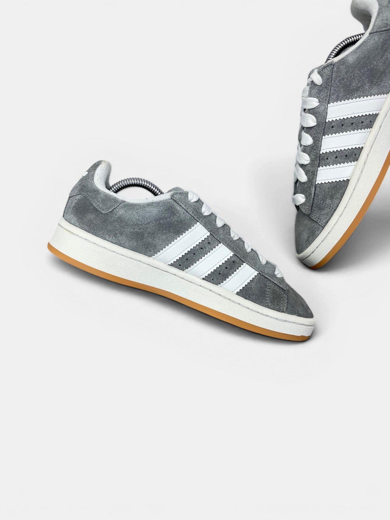 Adidas Campus 00s Grey Gum — buty sportowe damskie w bardzo dobrym stanie rozmiar 38 2/3, wewnętrzny panel lewego buta