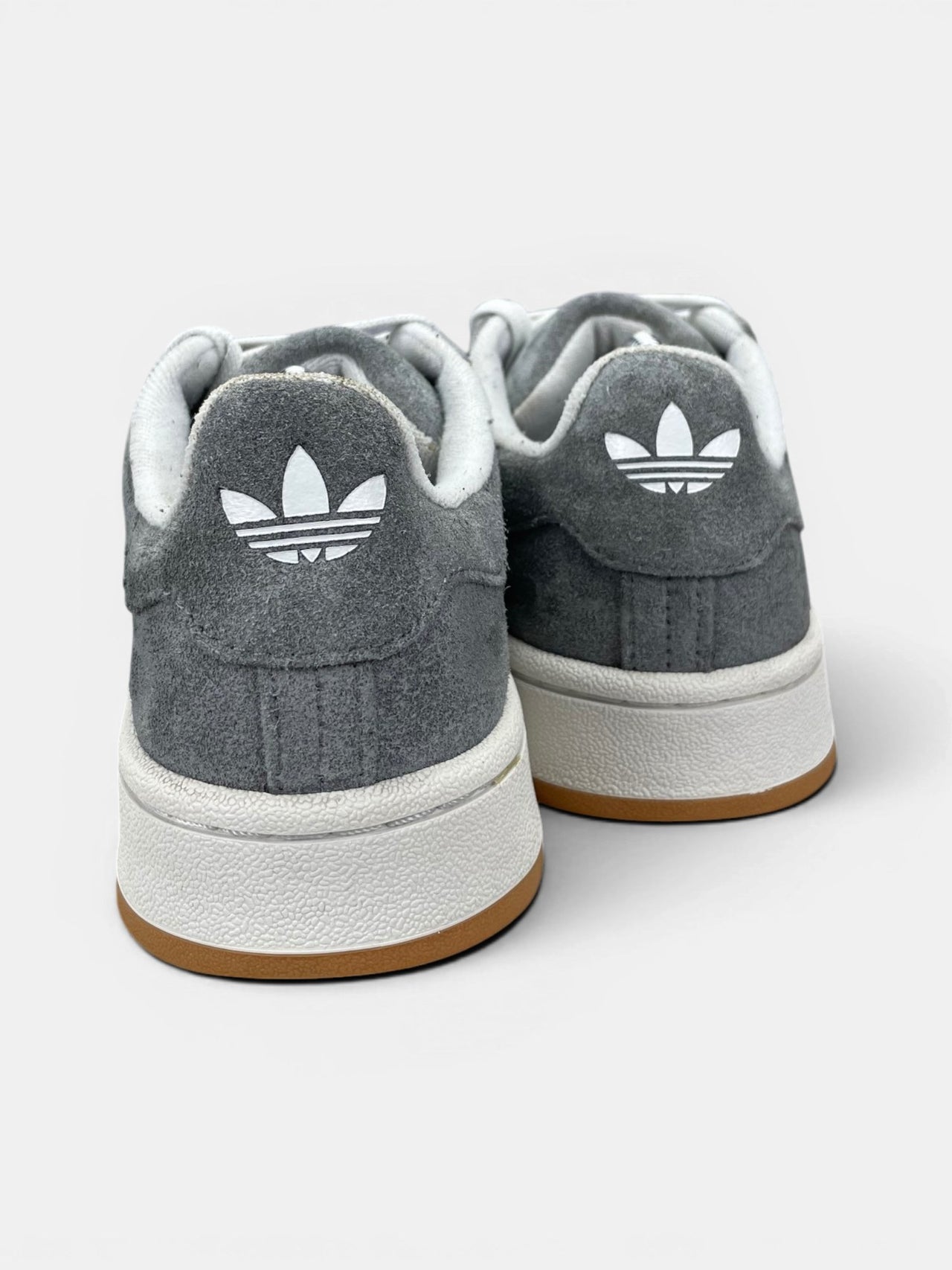 Adidas Campus 00s Grey Gum — buty sportowe damskie w bardzo dobrym stanie rozmiar 38 2/3, widok z tyłu