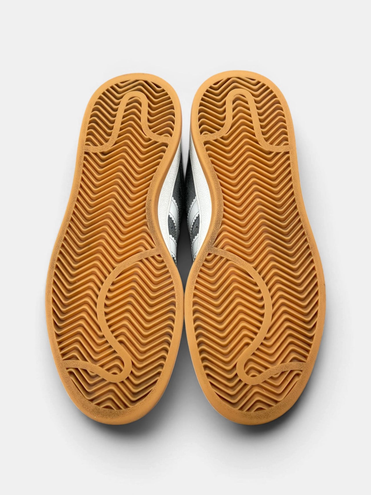 Adidas Campus 00s Grey Gum — buty sportowe damskie w bardzo dobrym stanie rozmiar 38 2/3, podeszwa
