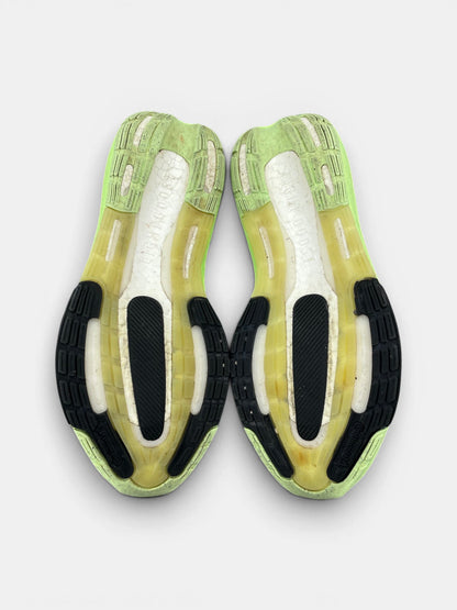 Adidas Ultraboost Light Low Green Spark — buty sportowe męskie w bardzo dobrym stanie rozmiar 43 1/3, podeszwa