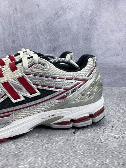 New Balance 1906R Silver Classic Crimson - buty sportowe, opcjonalne zdjęcie 1