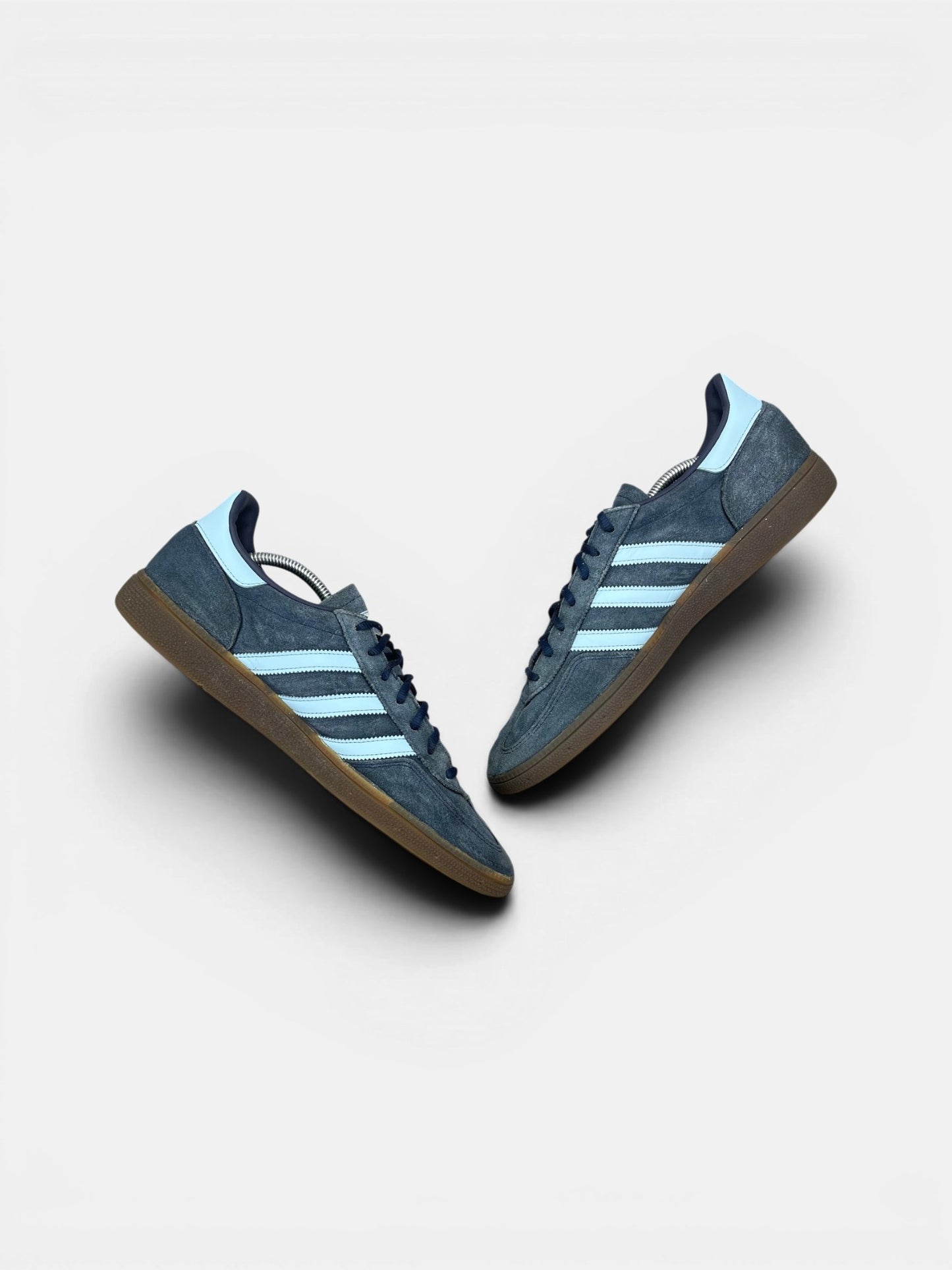 Adidas Spezial Collegiate Navy — buty sportowe męskie w bardzo dobrym stanie rozmiar 46 2/3, widok z góry na wewnętrzną stronę butów