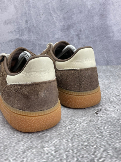 adidas Handball Spezial Earth Strata - buty sportowe, widok z tyłu