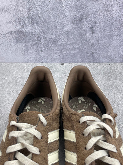 adidas Handball Spezial Earth Strata - buty sportowe, zapiętki butów