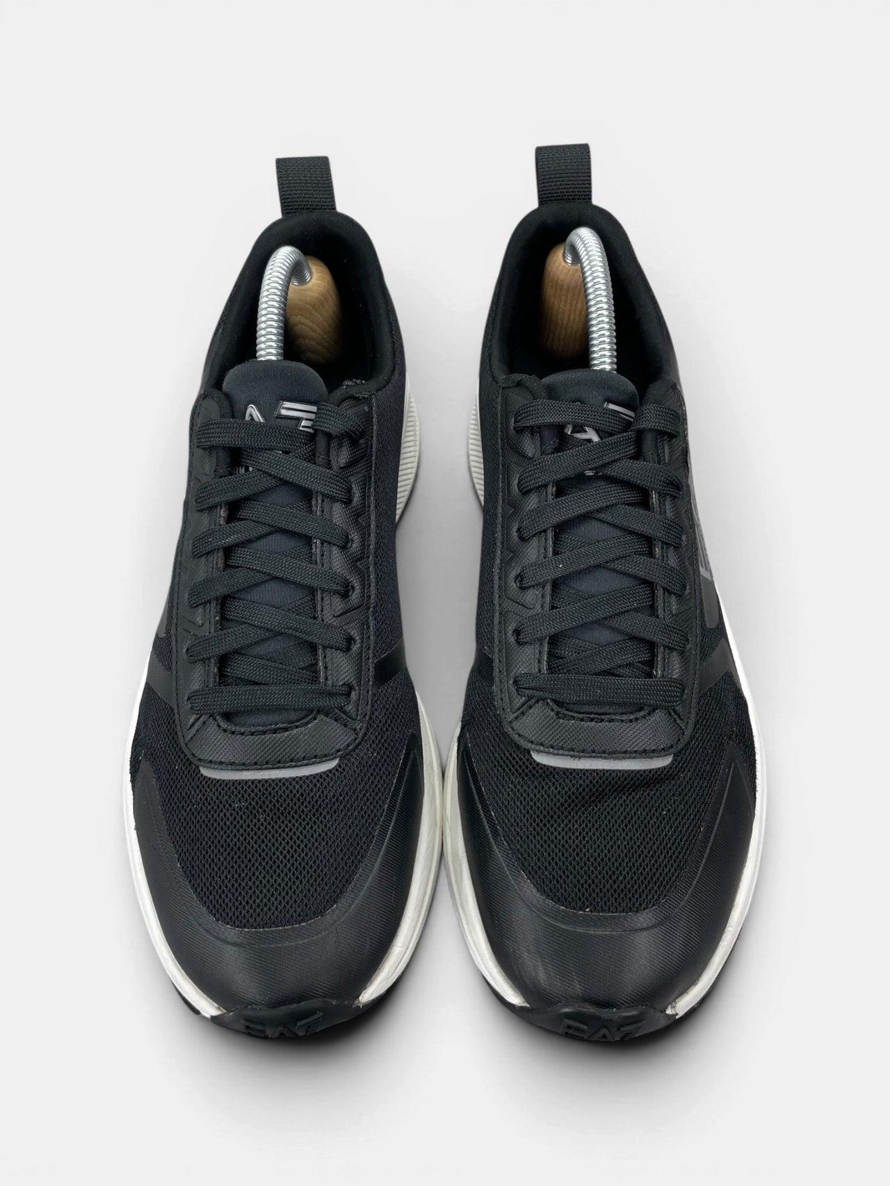 Emporio Armani Sneakers — buty sportowe męskie w bardzo dobrym stanie rozmiar 41, widok z góry