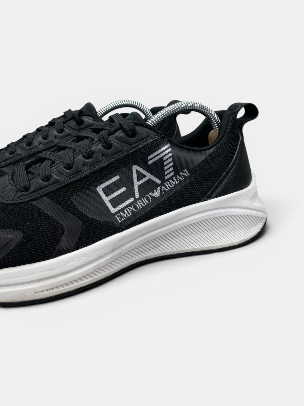 Emporio Armani Sneakers — buty sportowe męskie w bardzo dobrym stanie rozmiar 41, opcjonalne zdjęcie 1