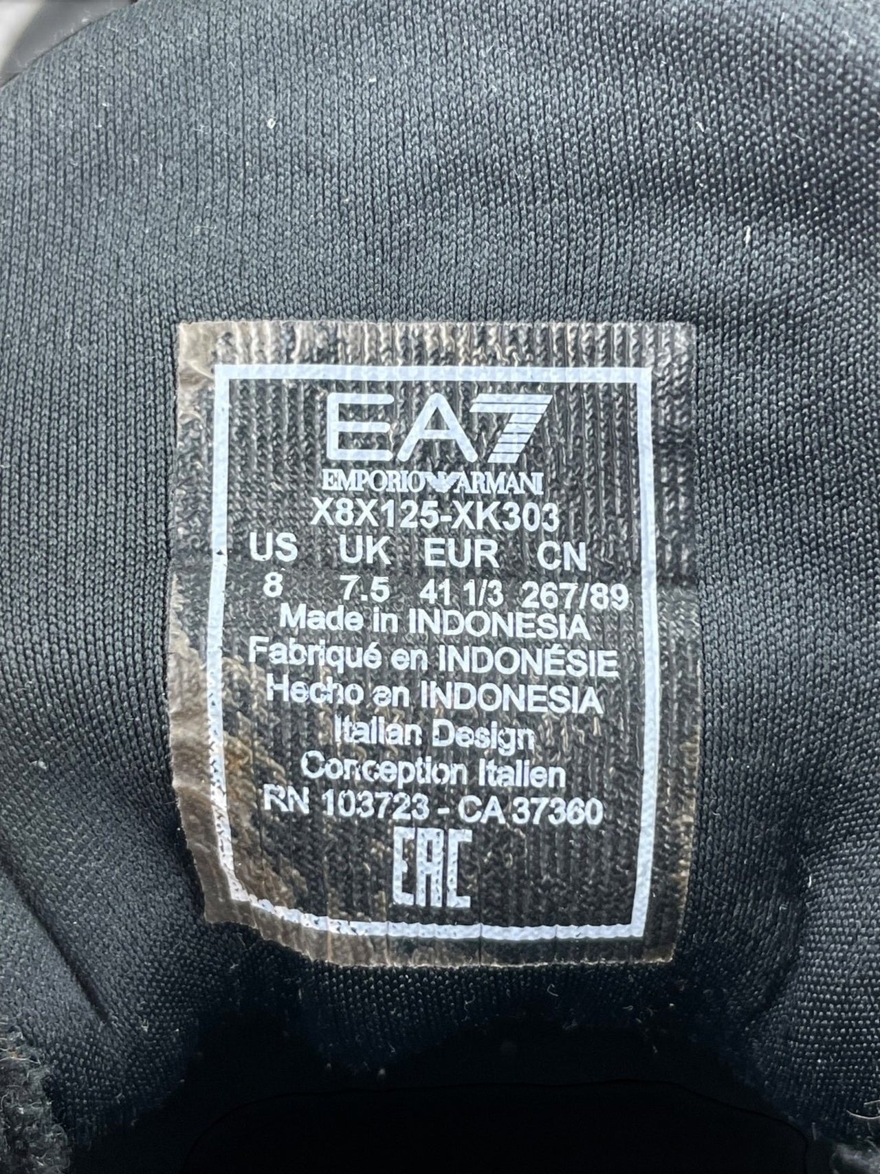 Emporio Armani Sneakers — buty sportowe męskie w bardzo dobrym stanie rozmiar 41, opcjonalne zdjęcie 2
