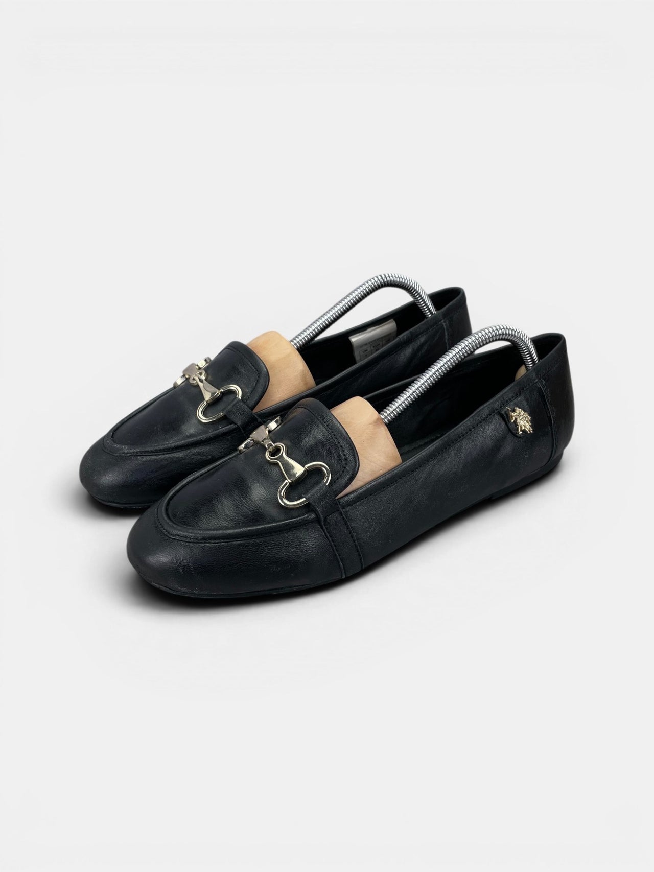 U.S. Polo Assn. Loafers — buty sportowe damskie w bardzo dobrym stanie rozmiar 40, widok z boku