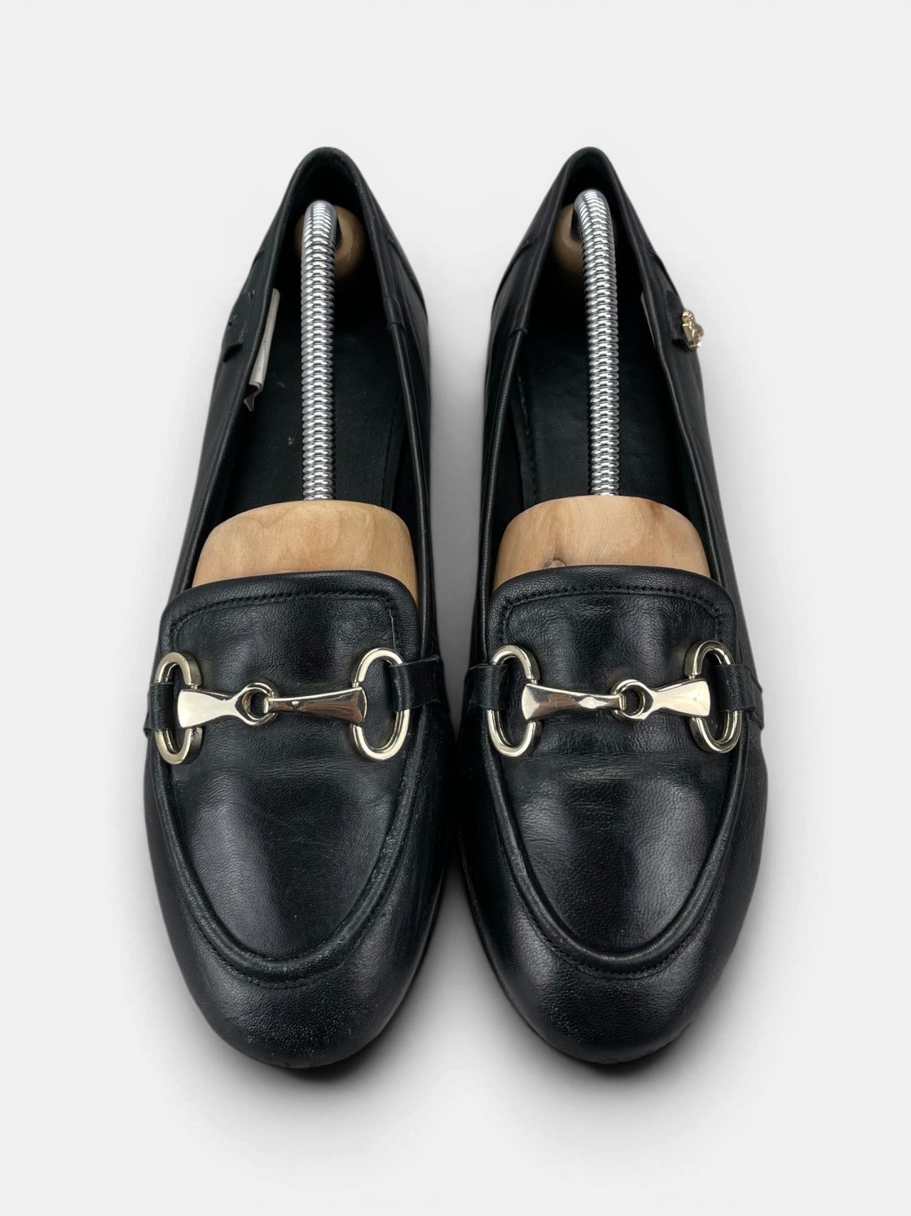 U.S. Polo Assn. Loafers — buty sportowe damskie w bardzo dobrym stanie rozmiar 40, zewnętrzny panel prawego buta