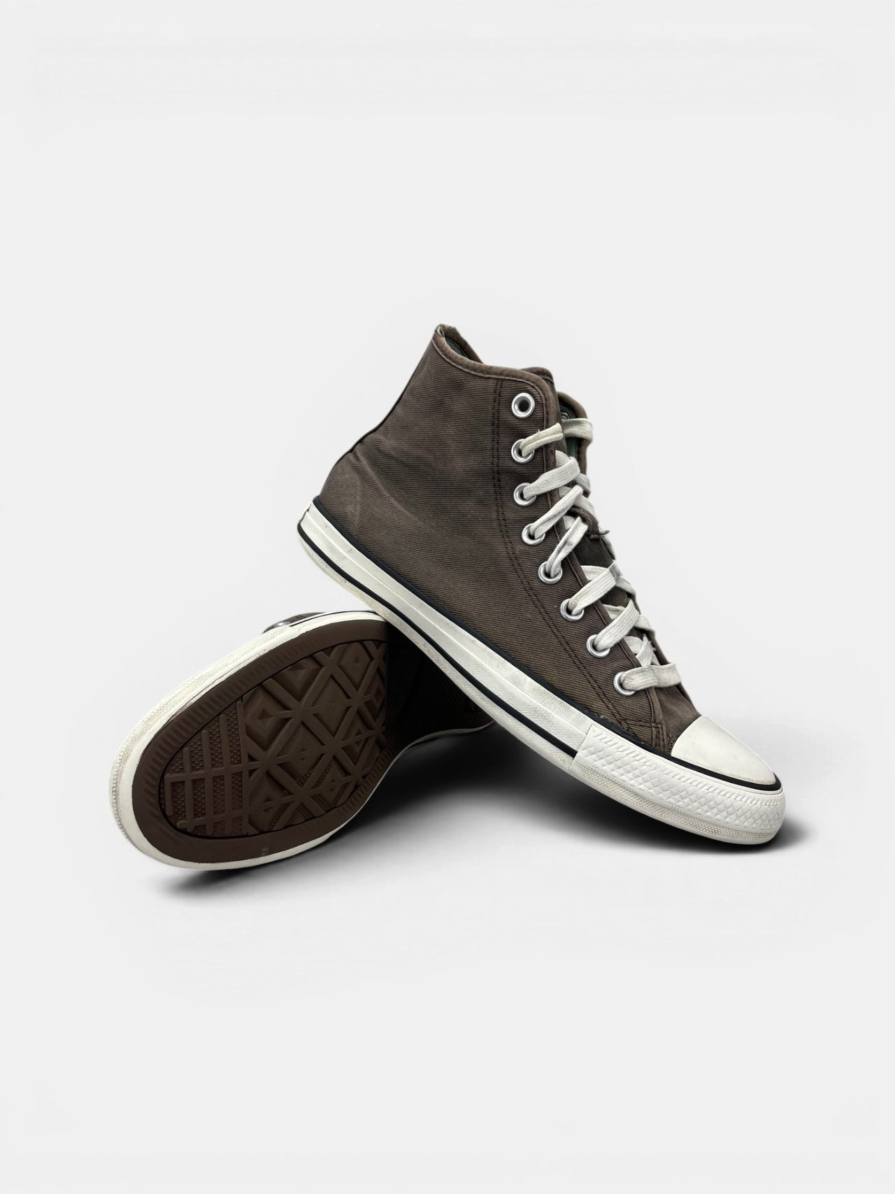 Converse Chuck Taylor All Star — buty sportowe męskie w bardzo dobrym stanie rozmiar 41.5, boczny profil