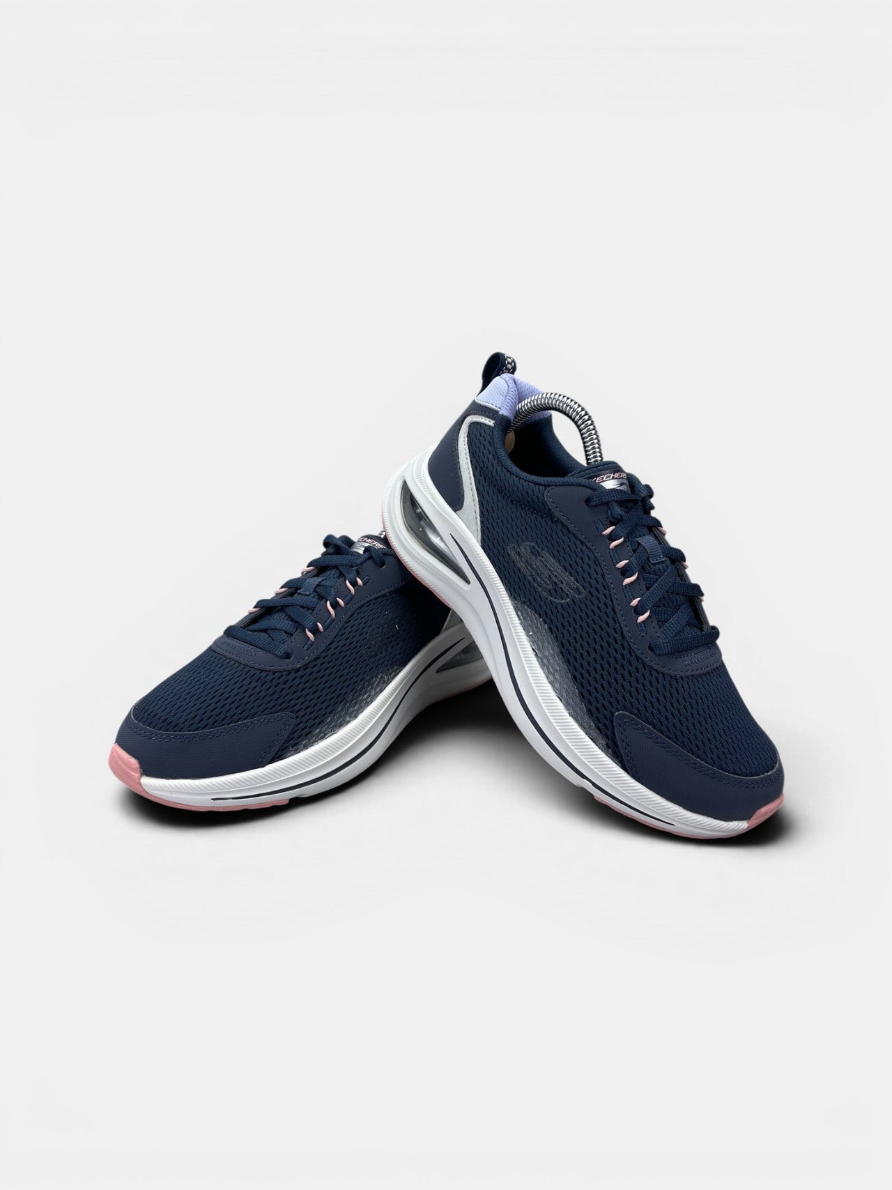 Skechers Sneakers — buty sportowe damskie w bardzo dobrym stanie rozmiar 36.5, boczny profil