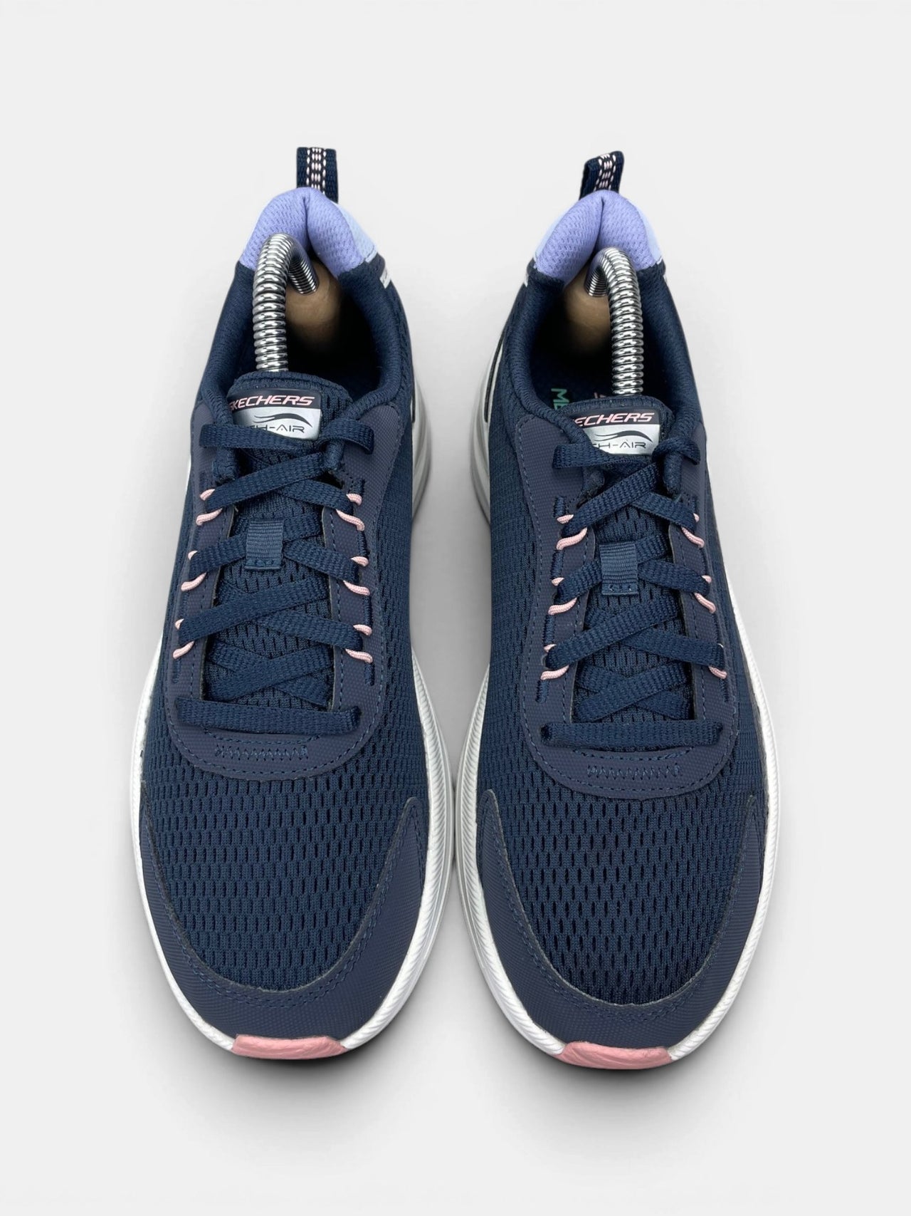 Skechers Sneakers — buty sportowe damskie w bardzo dobrym stanie rozmiar 36.5, widok z góry