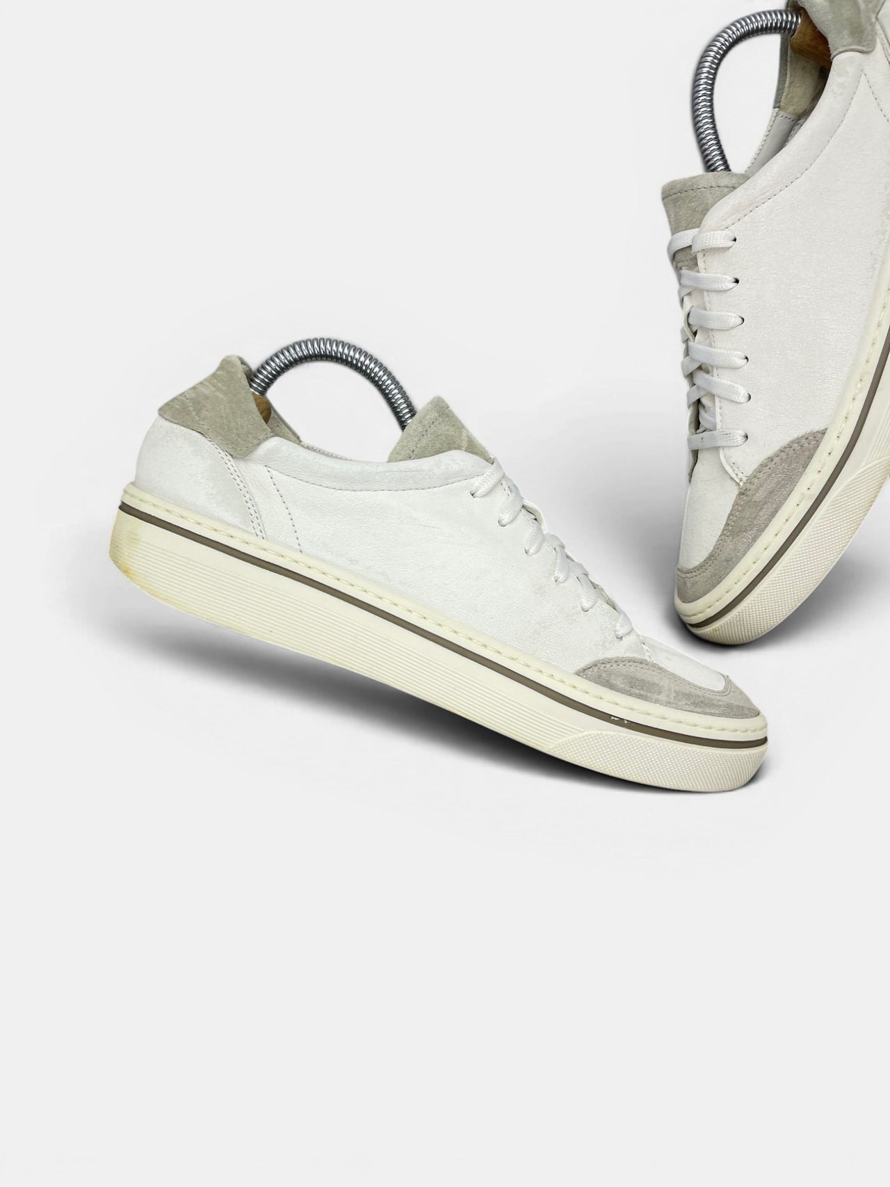 Gabor Sneaker — buty sportowe męskie w bardzo dobrym stanie rozmiar 40, zewnętrzny panel prawego buta