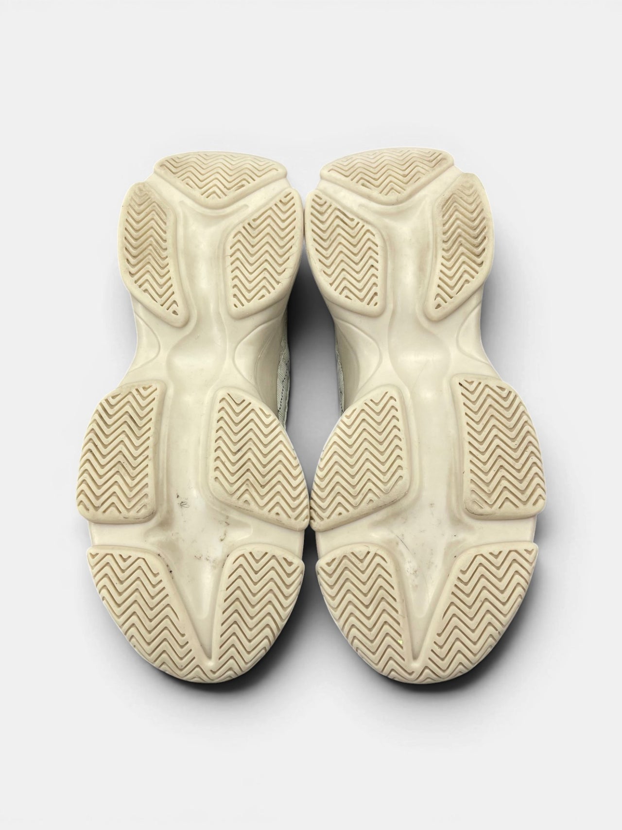 Steve Madden Sneakers — buty sportowe damskie w bardzo dobrym stanie rozmiar 38, podeszwa