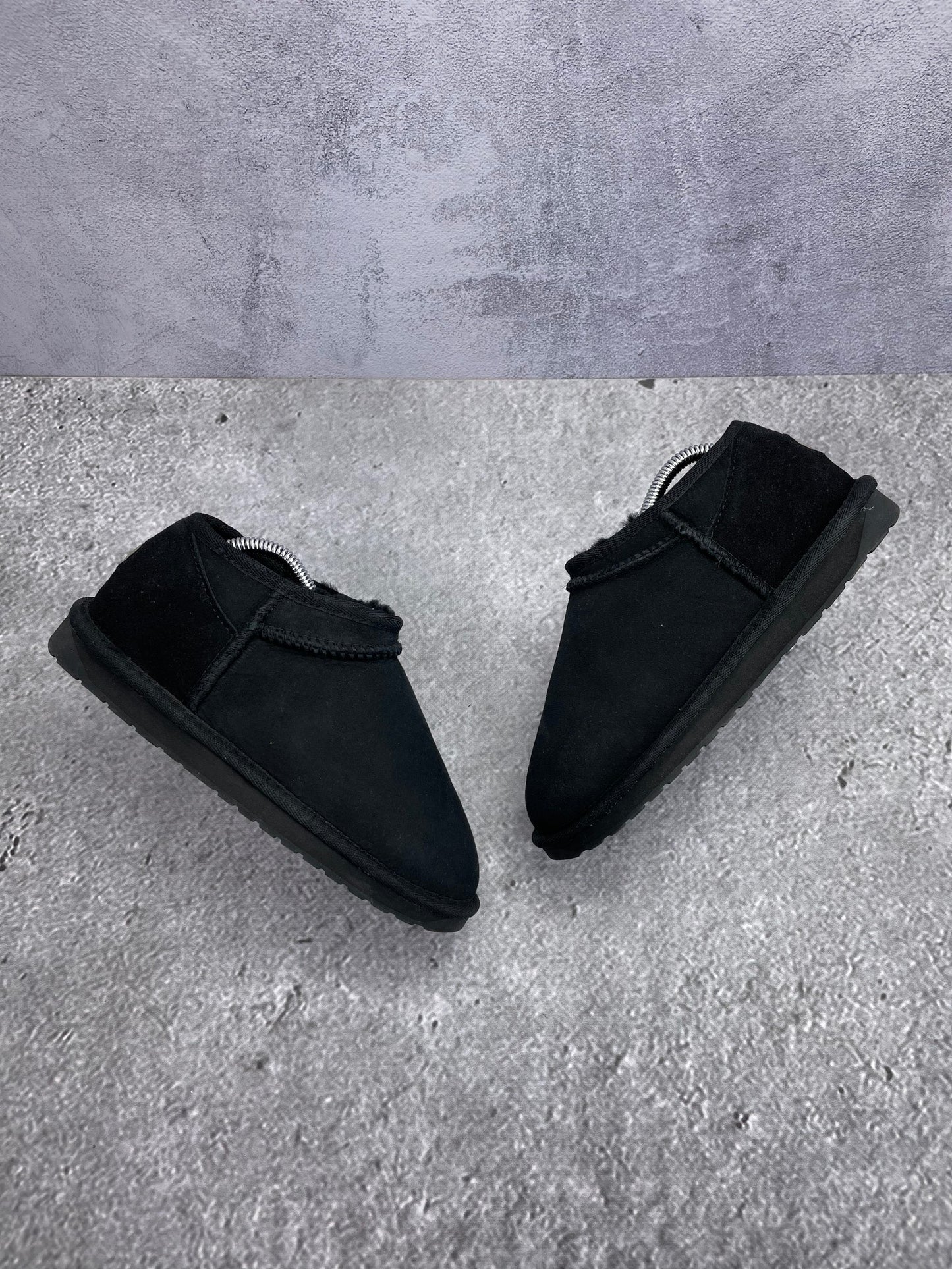 EMU Australia Stinger Compact Black - buty zimowe, widok z góry na zewnętrzną stronę butów
