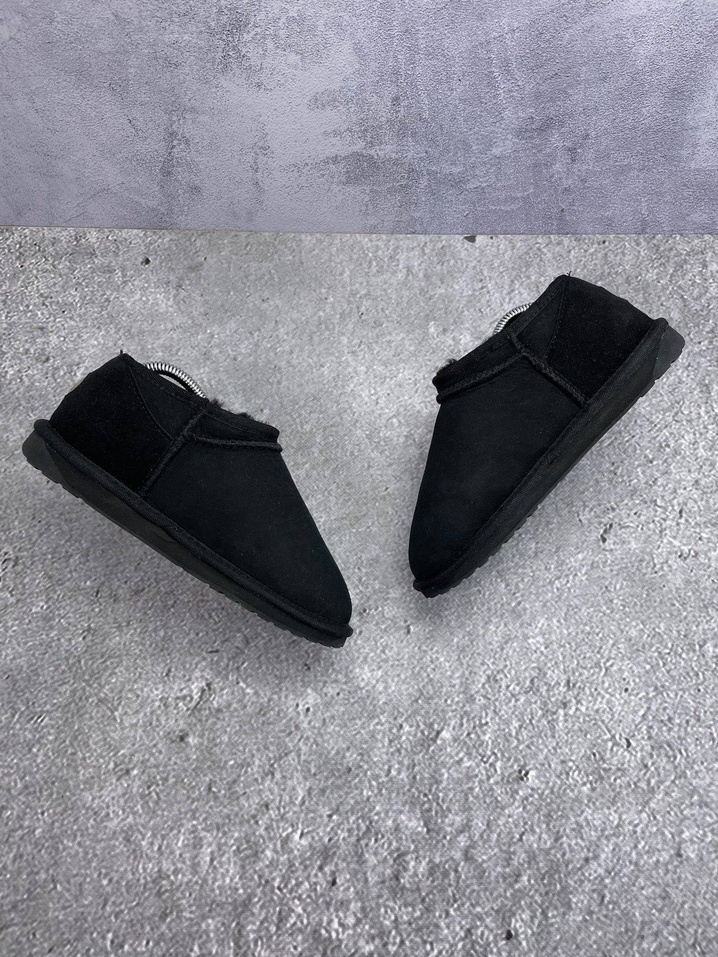 EMU Australia Stinger Compact Black - buty zimowe, widok z góry na wewnętrzną stronę butów