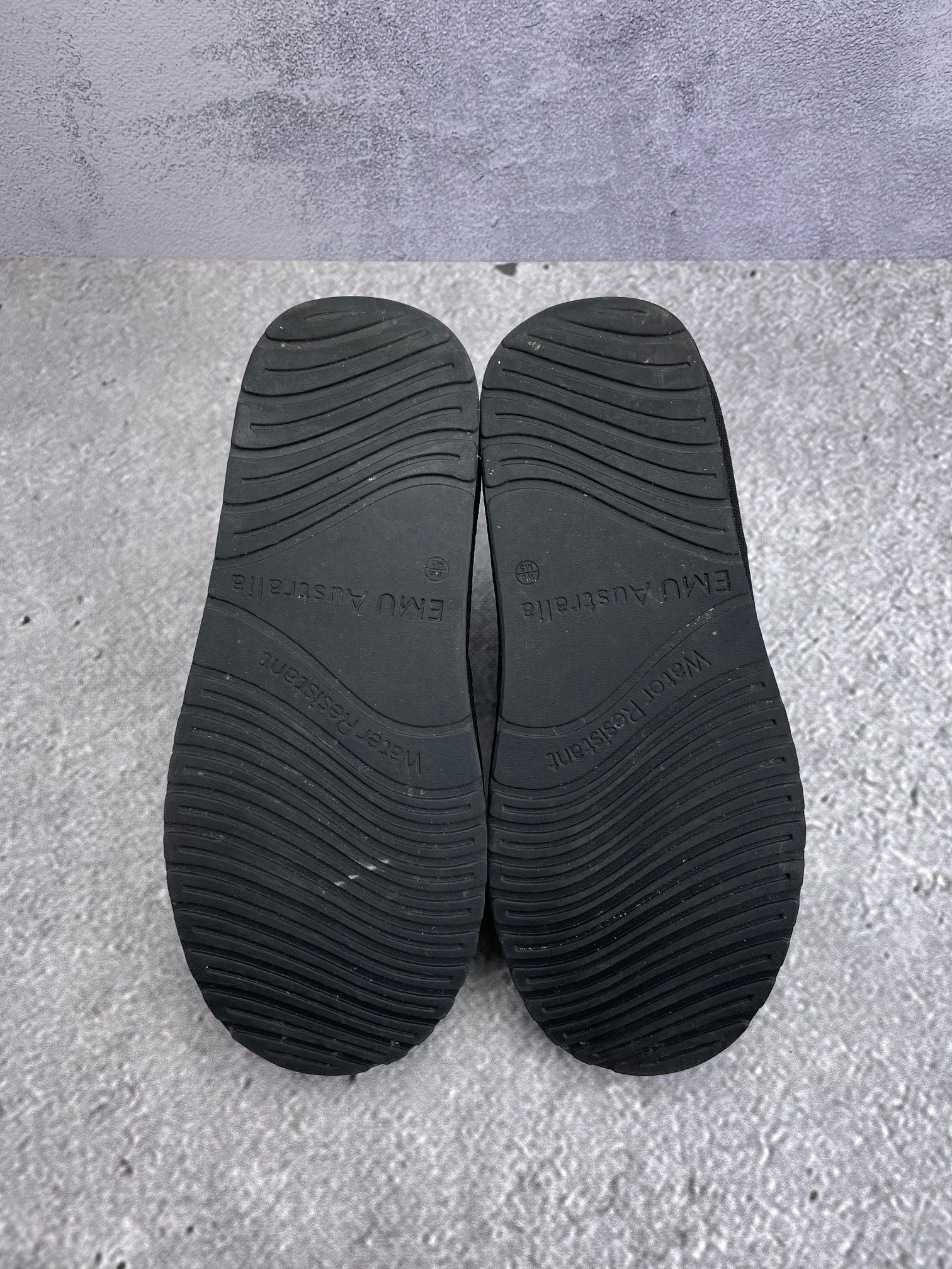 EMU Australia Stinger Compact Black - buty zimowe, podeszwa
