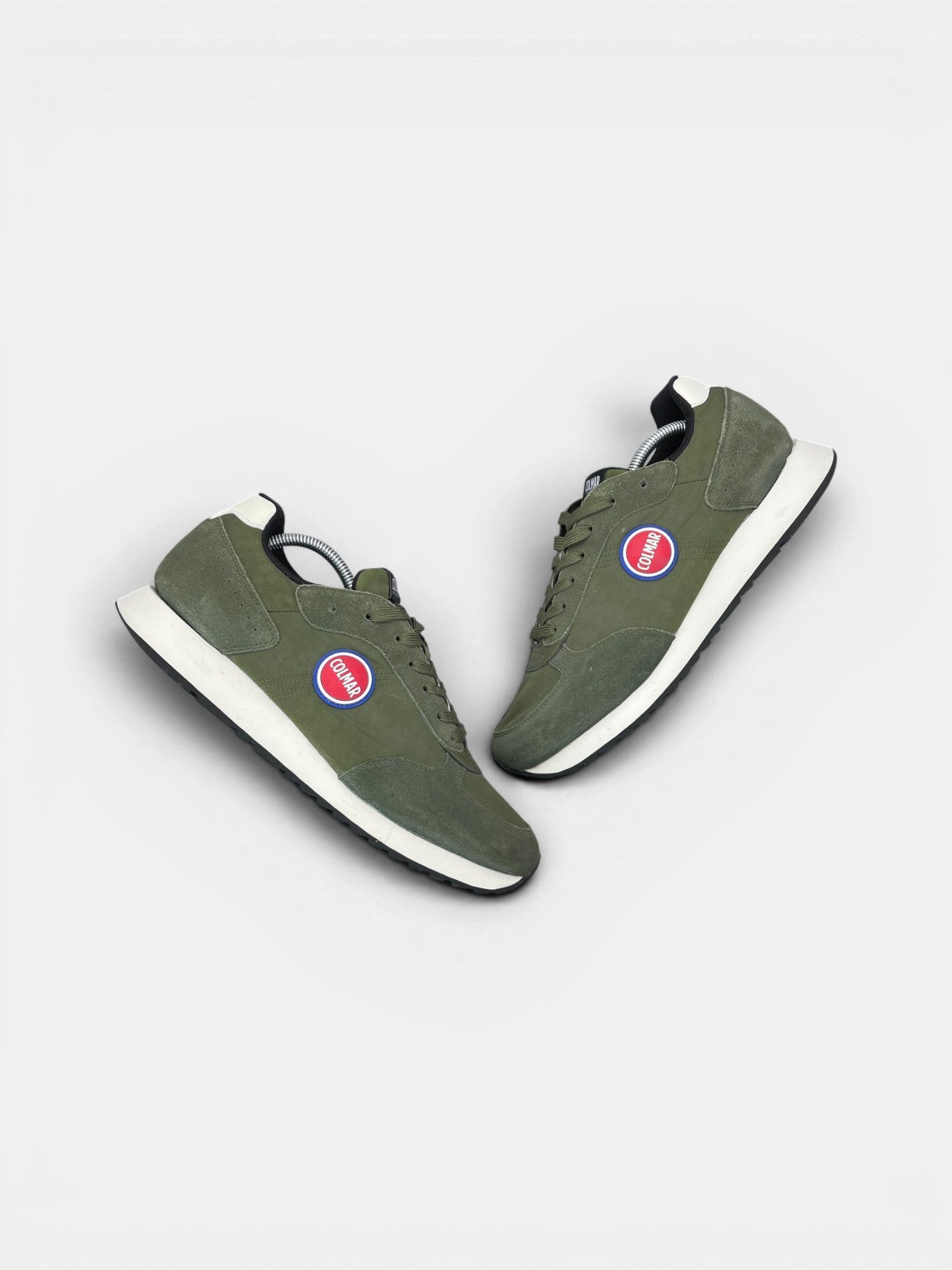 Colmar Originals — buty sportowe męskie w bardzo dobrym stanie rozmiar 45, widok z góry na zewnętrzną stronę butów