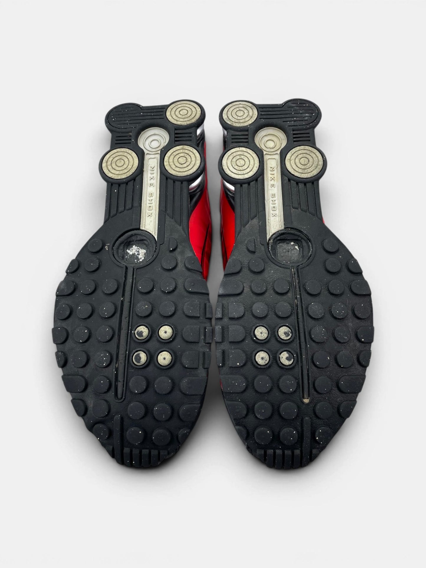 Nike Shox R4 Black/Red — buty sportowe męskie w bardzo dobrym stanie rozmiar 44, podeszwa