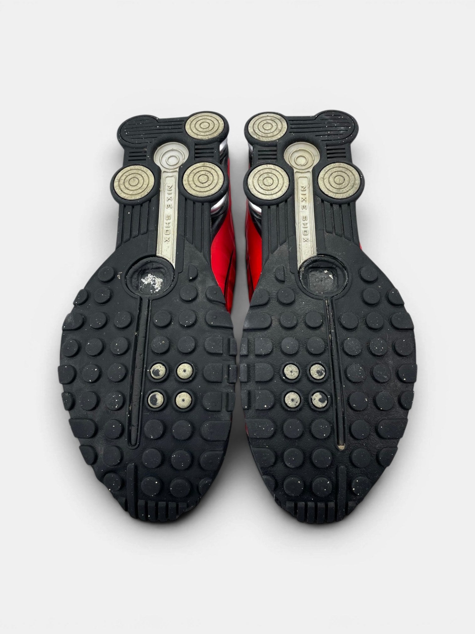Nike Shox R4 Black/Red — buty sportowe męskie w bardzo dobrym stanie rozmiar 44, podeszwa