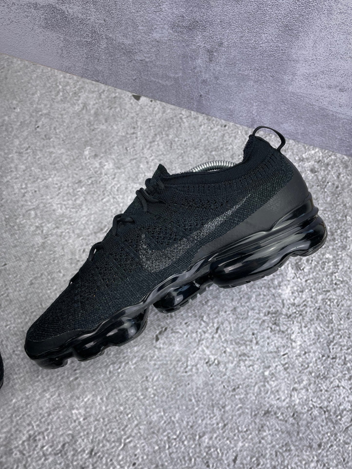 Nike Air VaporMax 2023 Flyknit Triple Black - buty sportowe, wewnętrzny panel prawego buta