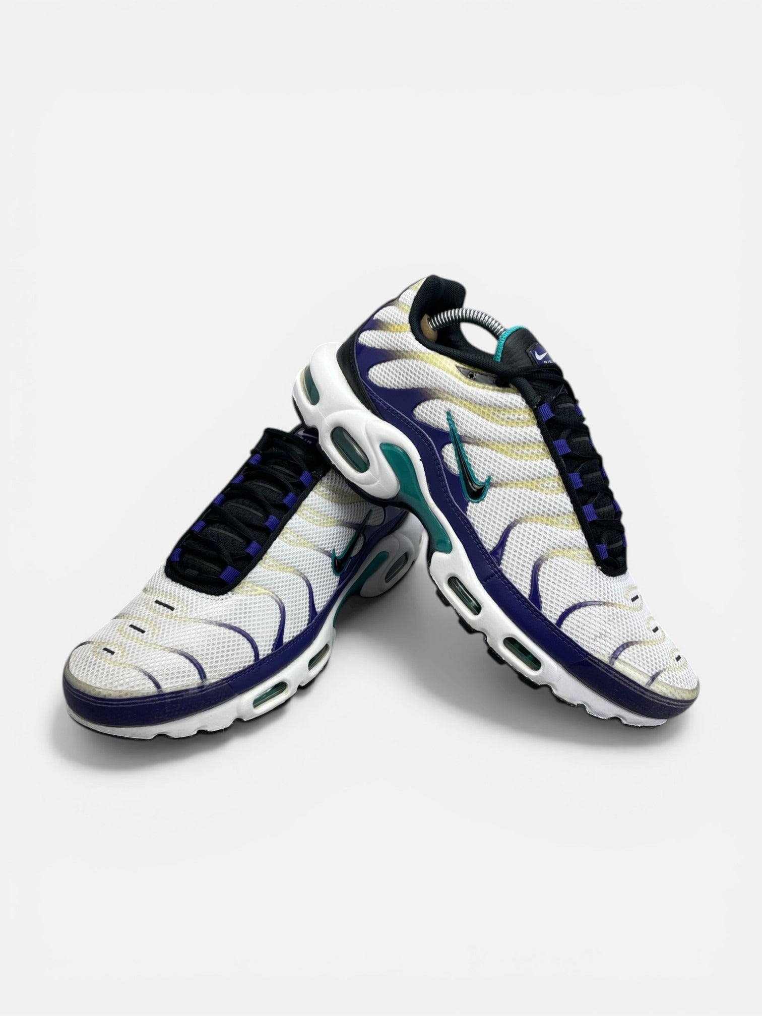 Nike Air Max Plus Grape - buty sportowe, boczny profil