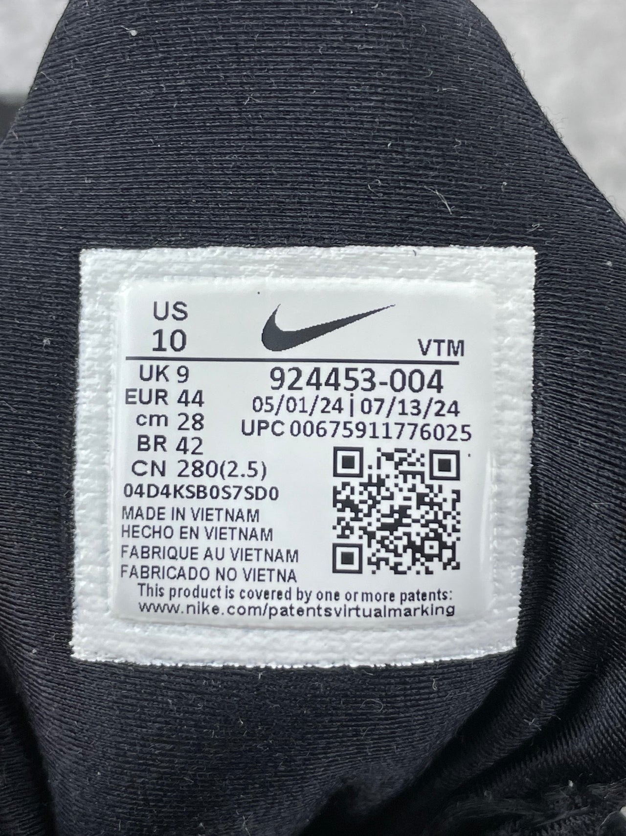 Nike Air VaporMax Plus Triple Black — buty sportowe męskie w bardzo dobrym stanie rozmiar 44, opcjonalne zdjęcie 2