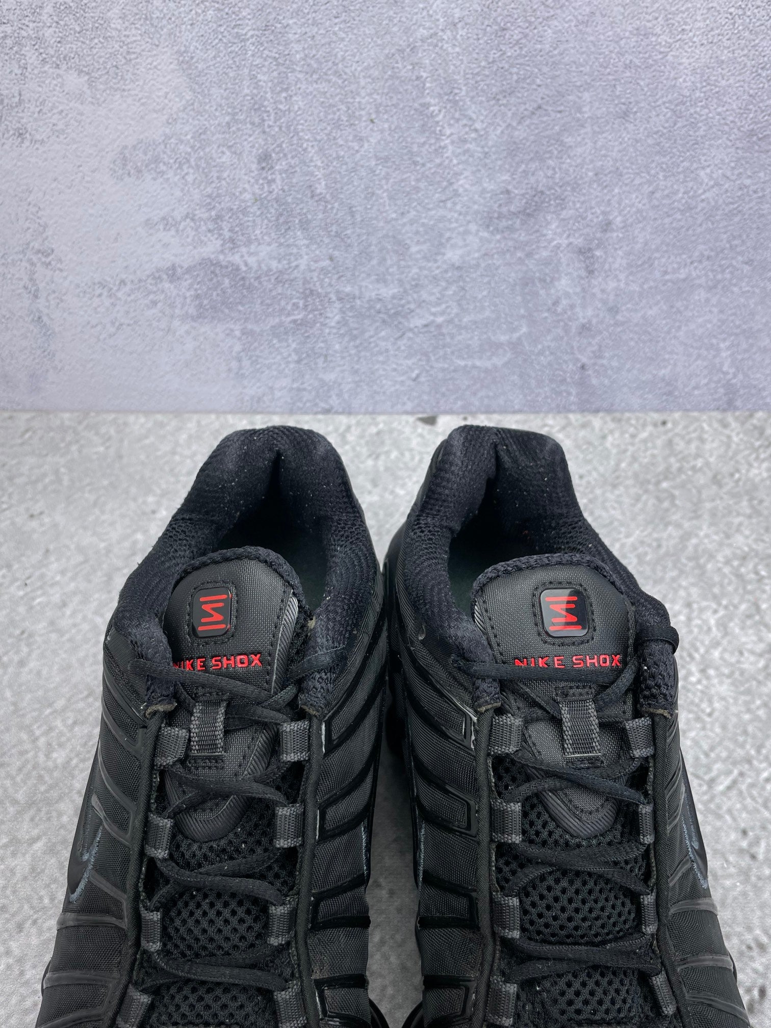 Nike Shox TL Black - buty sportowe, zapiętki butów
