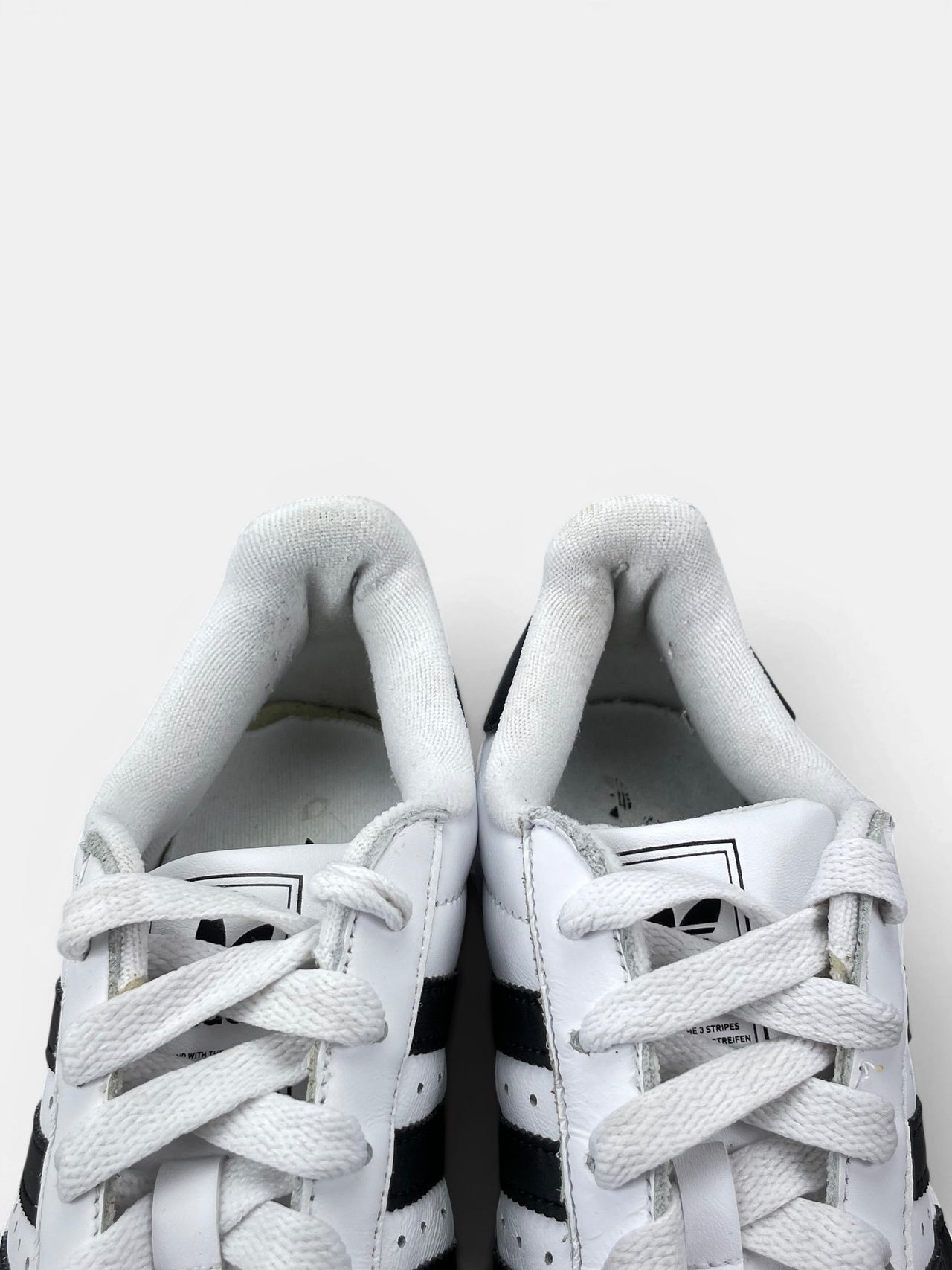 Adidas Superstar II — buty sportowe damskie w bardzo dobrym stanie rozmiar 36 2/3, zapiętki butów