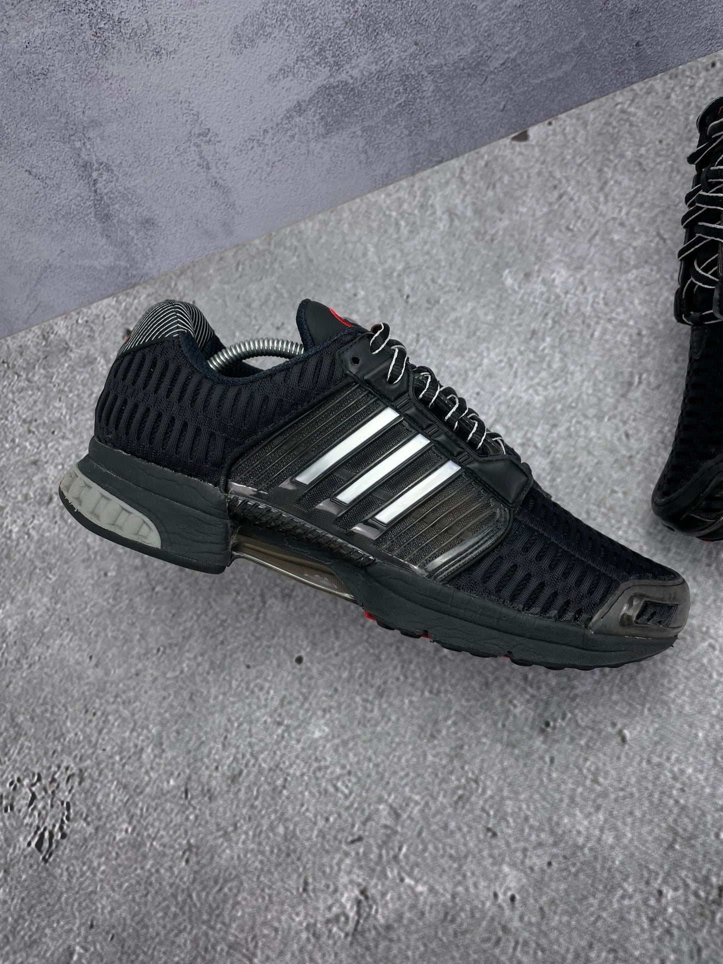 adidas Climacool 1 “Core Black / Red / Core Black” Core Black Red - buty sportowe, zewnętrzny panel lewego buta