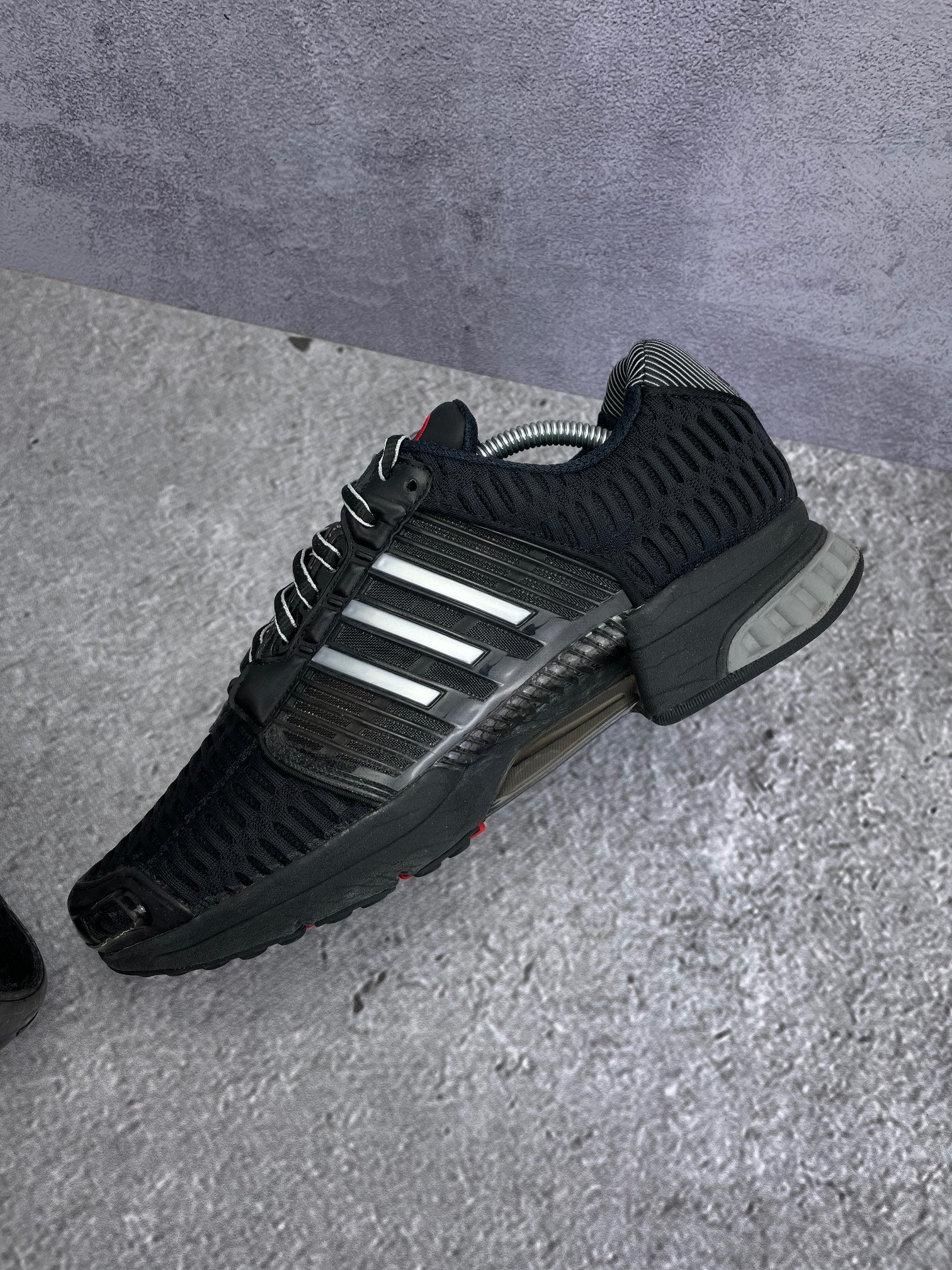 adidas Climacool 1 “Core Black / Red / Core Black” Core Black Red - buty sportowe, widok z góry na wewnętrzną stronę butów