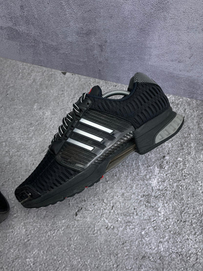 adidas Climacool 1 “Core Black / Red / Core Black” Core Black Red - buty sportowe, widok z góry na wewnętrzną stronę butów