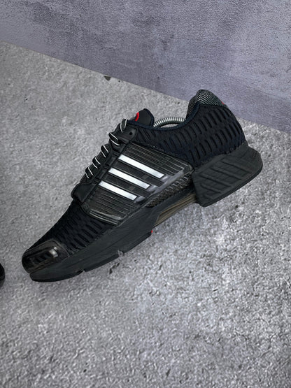 adidas Climacool 1 “Core Black / Red / Core Black” Core Black Red - buty sportowe, wewnętrzny panel prawego buta