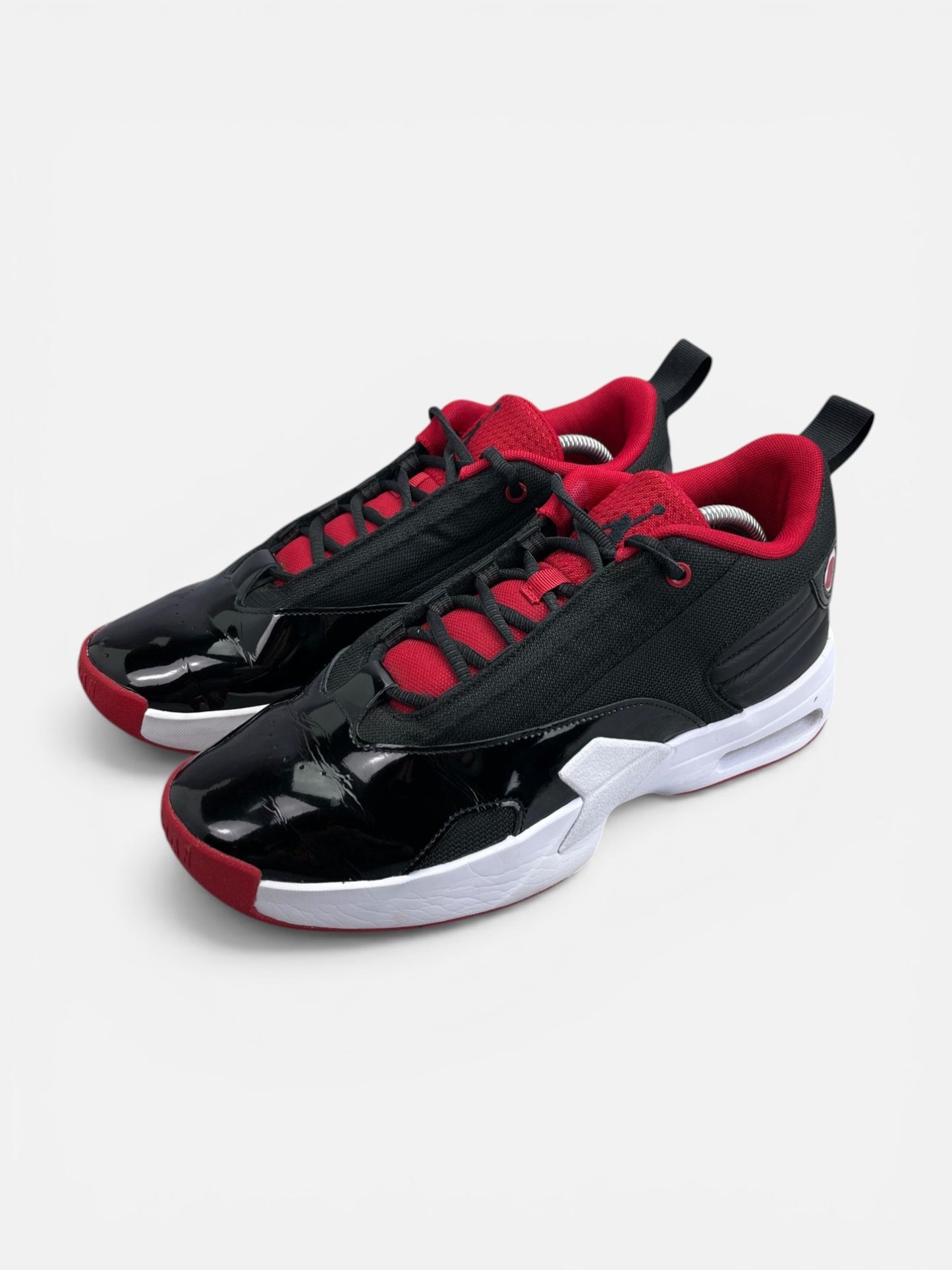 Jordan Max Aura 6 Bred - buty sportowe, widok z boku