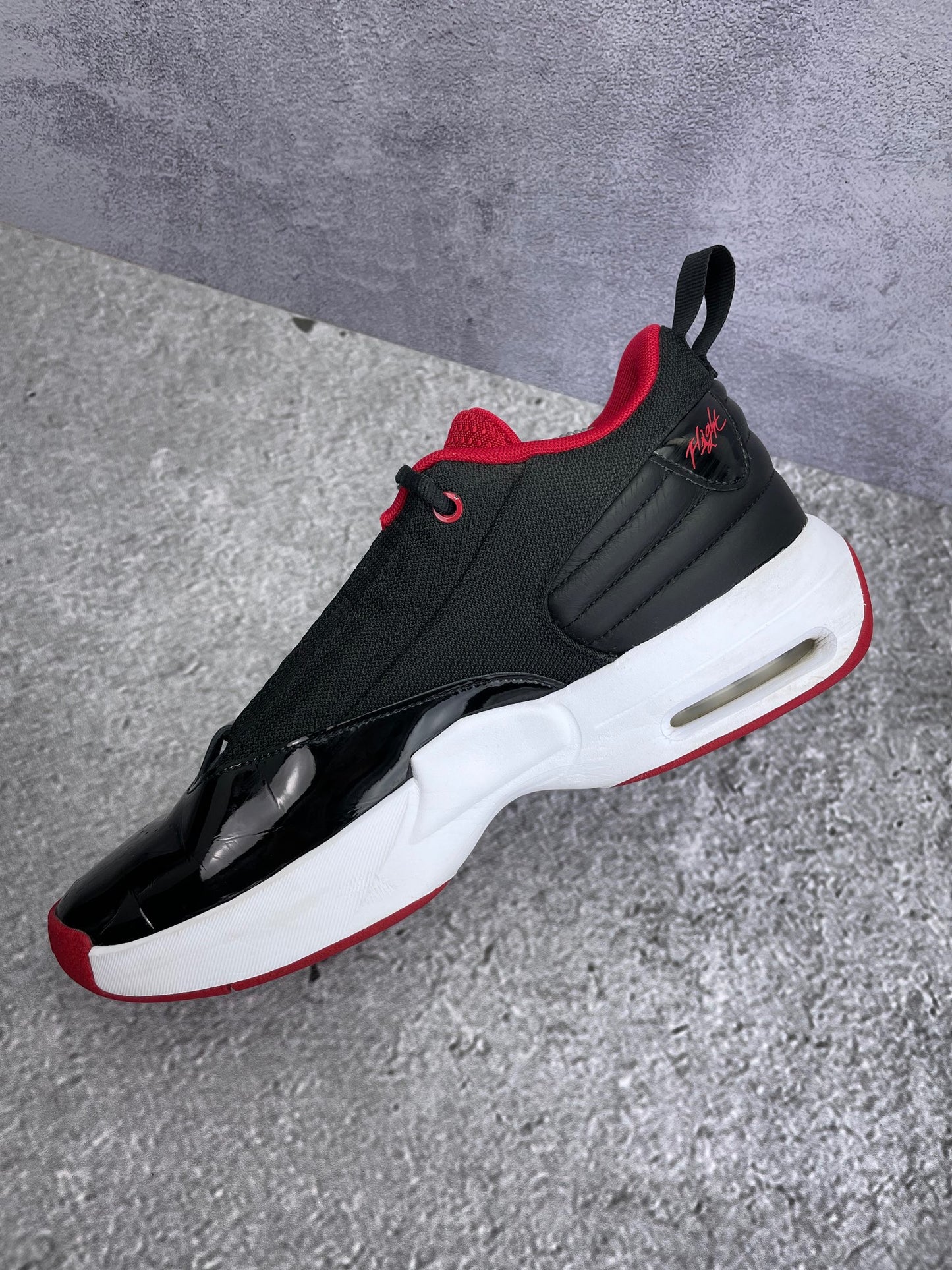 Jordan Max Aura 6 Bred - buty sportowe, wewnętrzny panel lewego buta