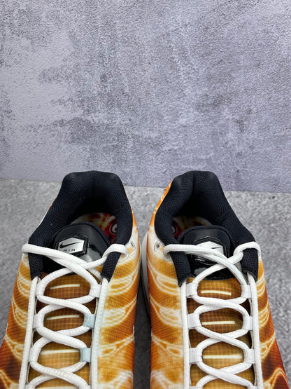 Nike Air Max Plus Light Photography - buty sportowe, zapiętki butów