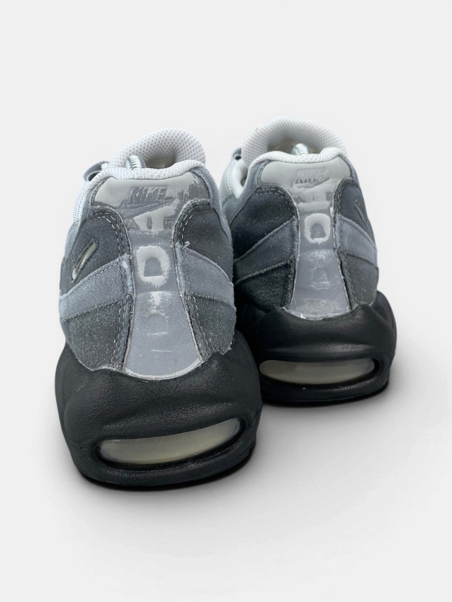 Nike Air Max 95 Jewel Grey — buty sportowe męskie w bardzo dobrym stanie rozmiar 42.5, widok z tyłu