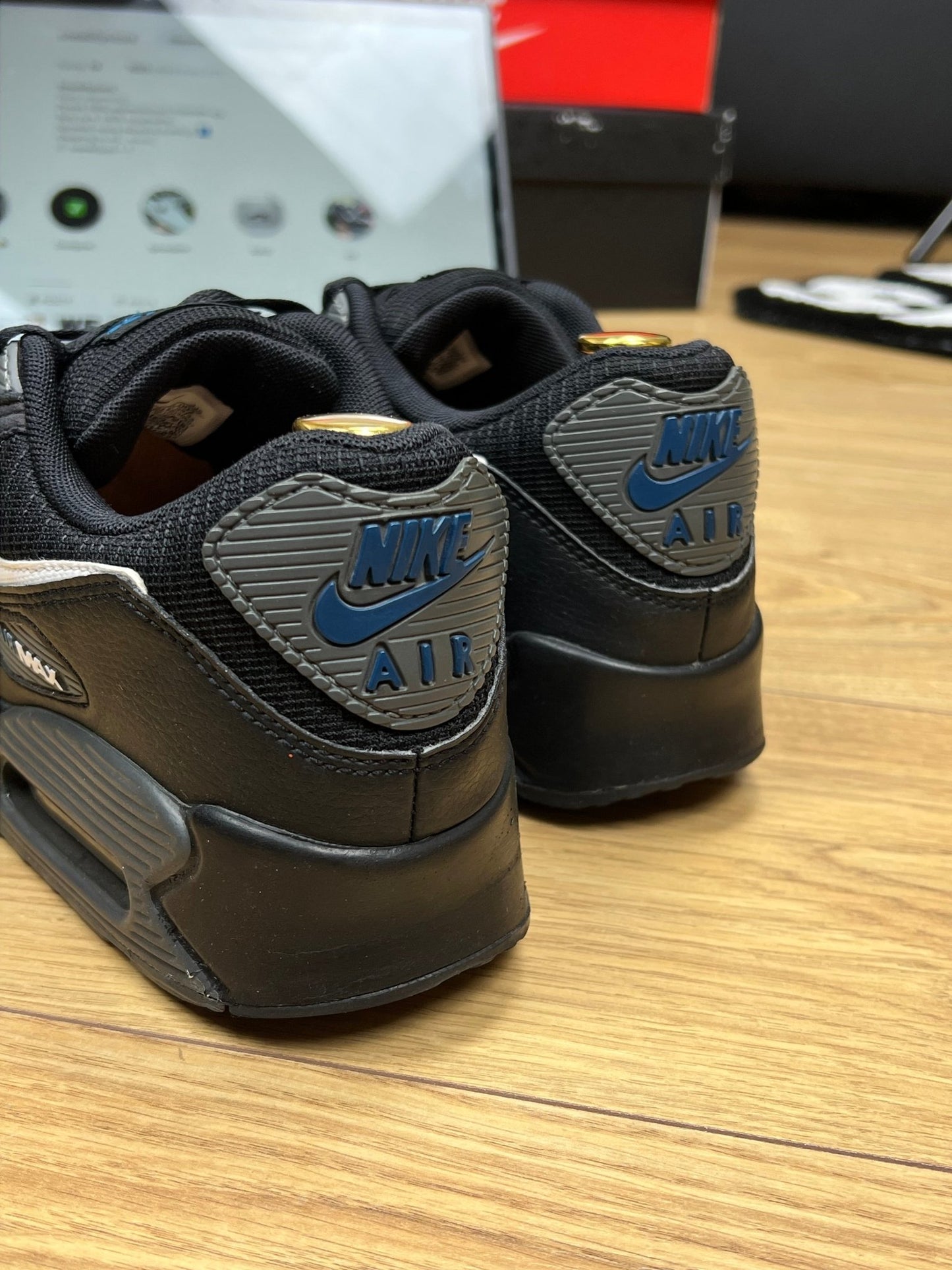 Nike Air Max 90 (42)