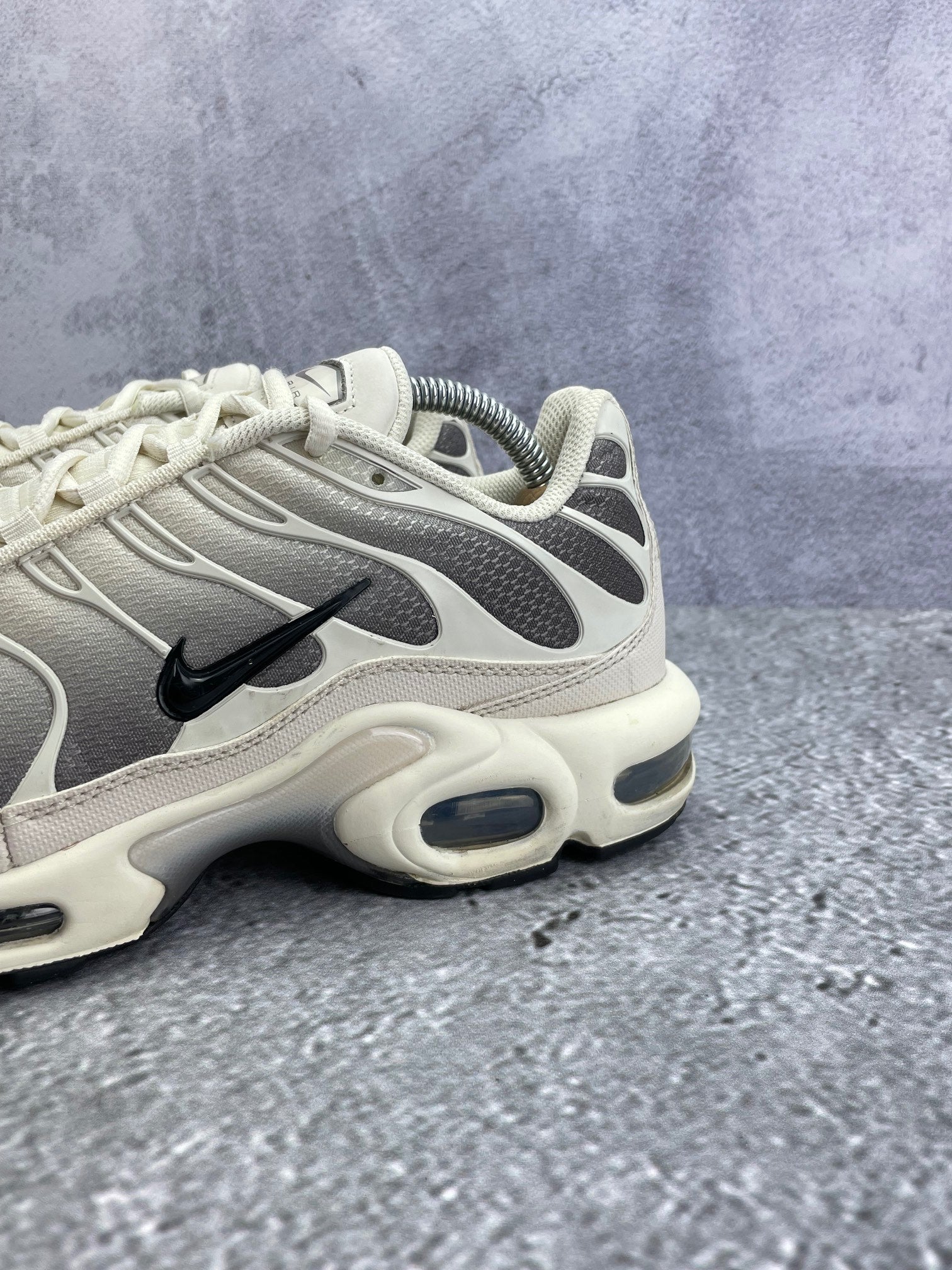 Nike Air Max Plus Light Orewood Cave Stone - buty sportowe, opcjonalne zdjęcie 1