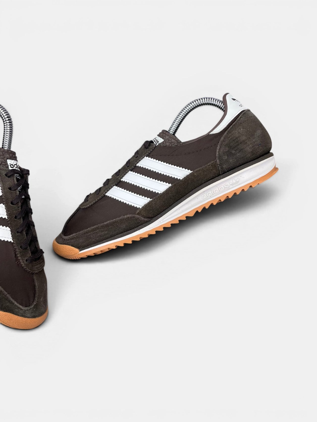 Adidas SL 72 OG — buty sportowe damskie w bardzo dobrym stanie rozmiar 38 2/3, zewnętrzny panel lewego buta