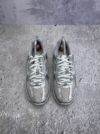New Balance 530 Silver Metallic Moonbeam - buty sportowe, widok z góry