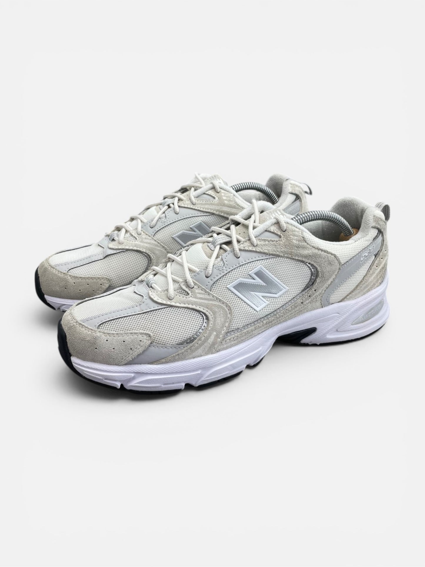 New Balance 530 Sea Salt - buty sportowe, widok z boku