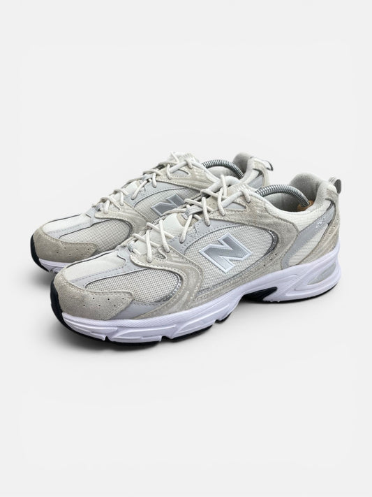 New Balance 530 Sea Salt - buty sportowe, widok z boku
