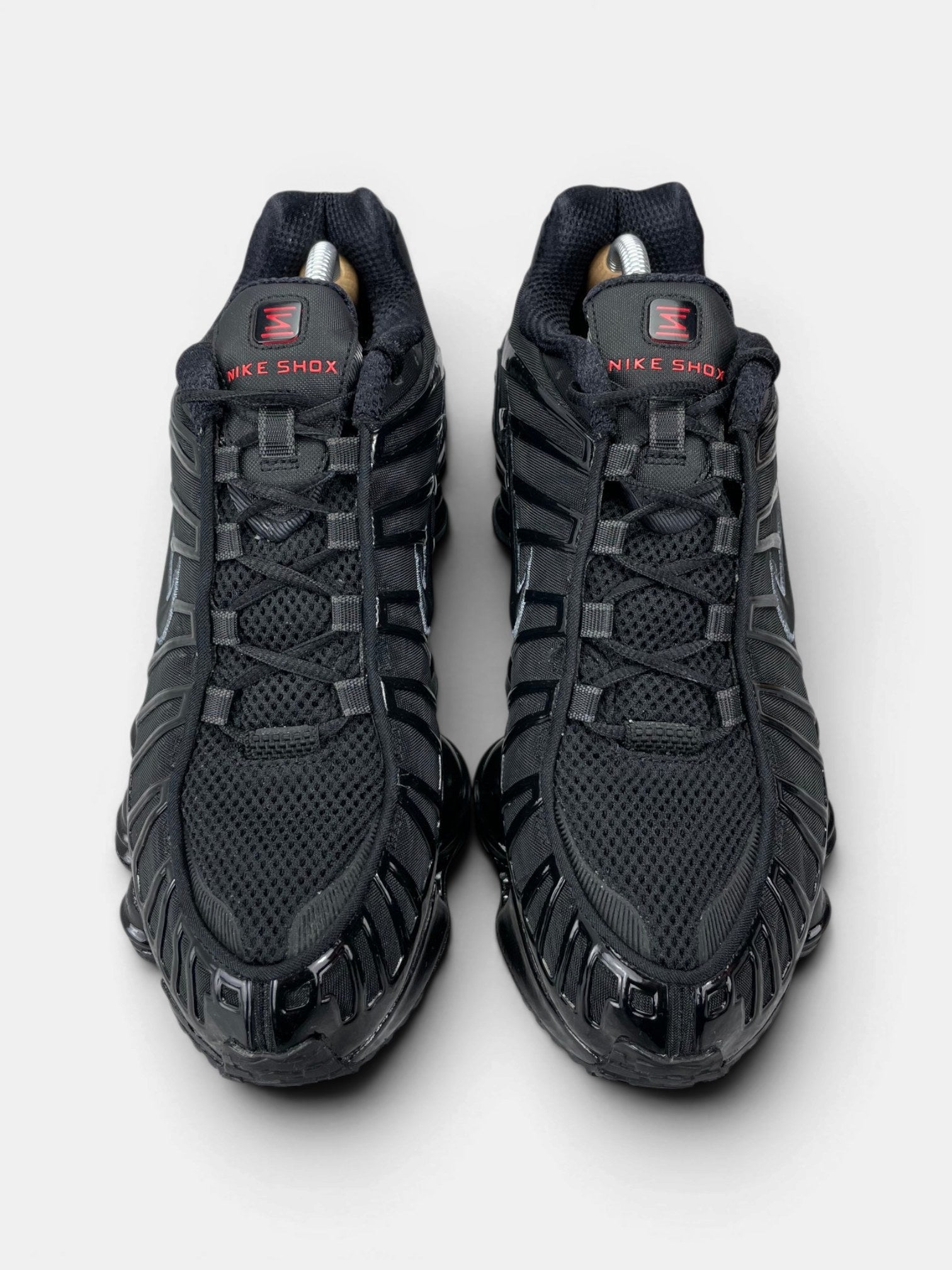 Nike Shox TL Black Metallic Hematite — buty sportowe męskie w bardzo dobrym stanie rozmiar 42.5, widok z góry