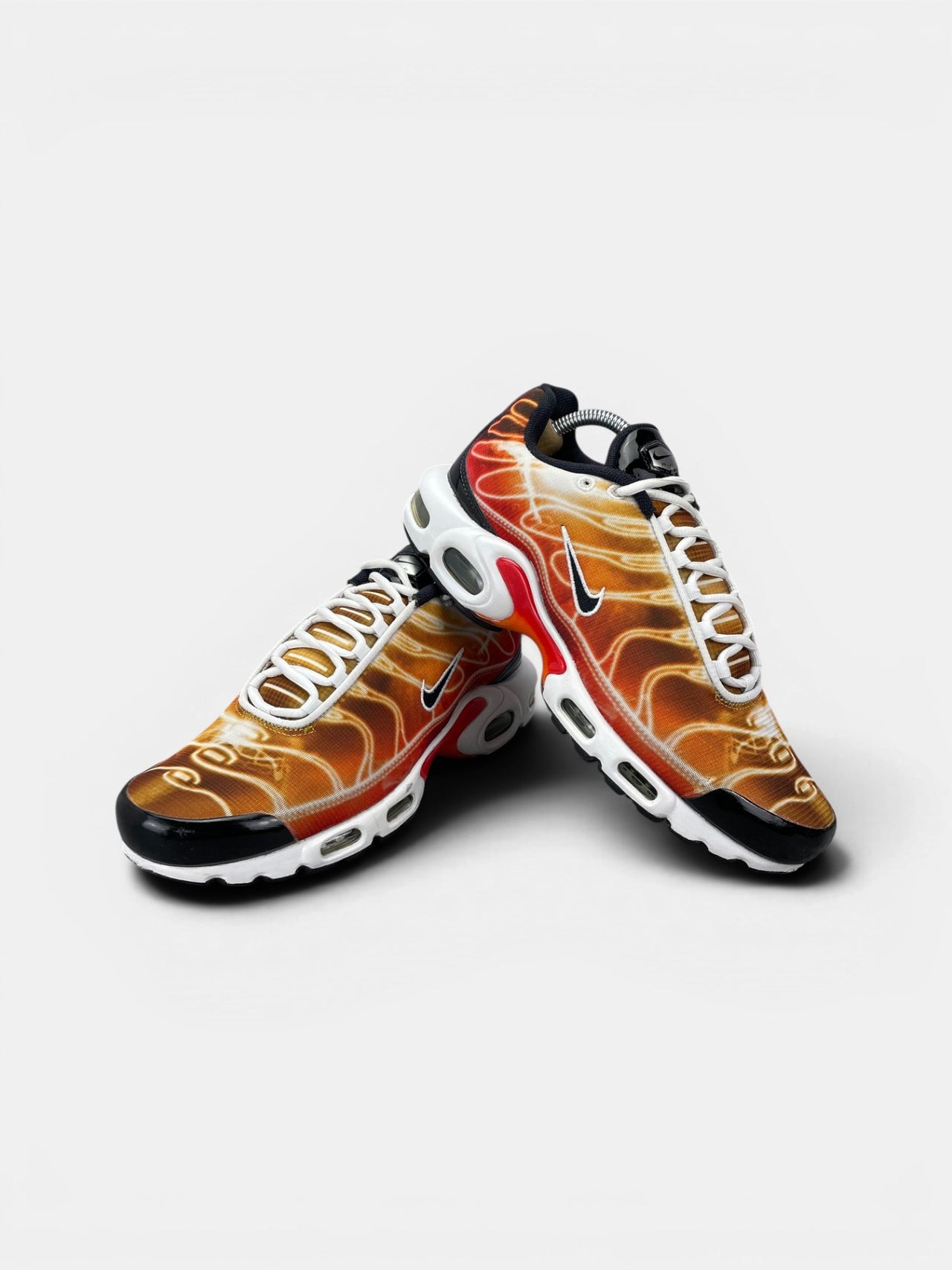 Nike Air Max Plus Light Photography — buty sportowe męskie w bardzo dobrym stanie rozmiar 42, boczny profil