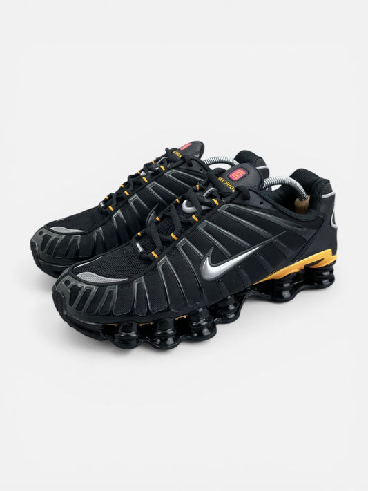 Nike Shox TL IF7119-001 - buty sportowe, widok z boku
