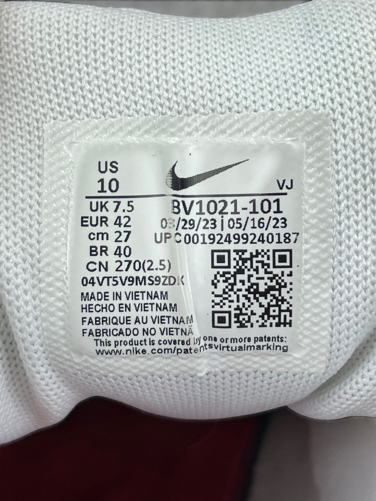 Nike P-6000 Metallic Silver Red — buty sportowe męskie w bardzo dobrym stanie rozmiar 42, opcjonalne zdjęcie 2
