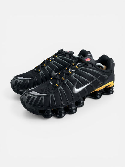 Nike Shox TL IF7119-001 - buty sportowe, widok z boku