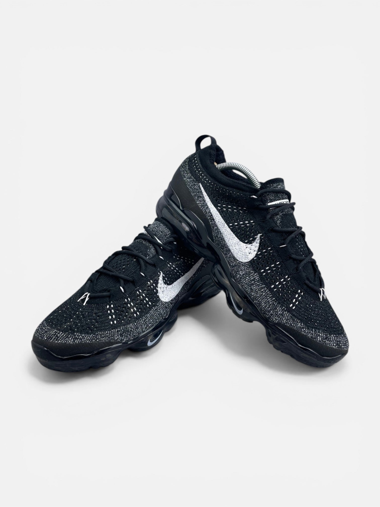 Nike Air VaporMax 2023 Flyknit Oreo - buty sportowe, boczny profil